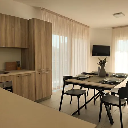 Rosalba 葛伦坦马勒