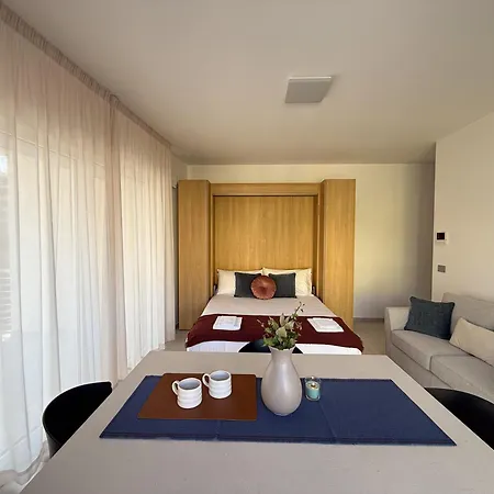 Rosalba 葛伦坦马勒